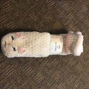 Jane and Bleecker heavy, fuzzy, slipper socks
